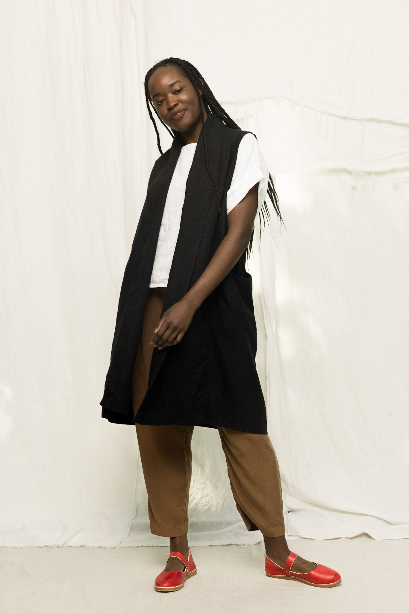 Clyde Vest in Midweight Linen