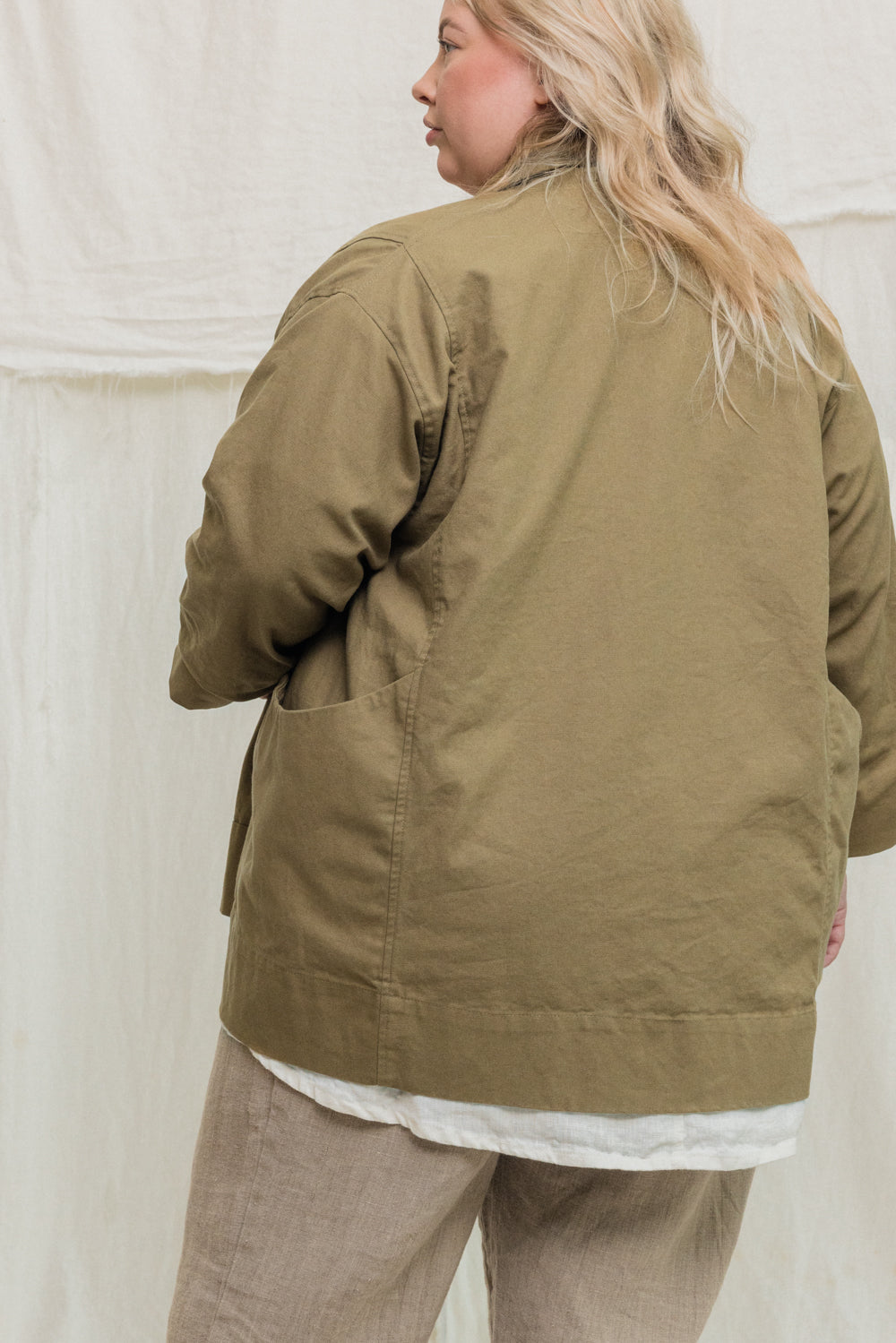 Clyde Jacket in Organic Cotton Canvas Olivine#color_olivine