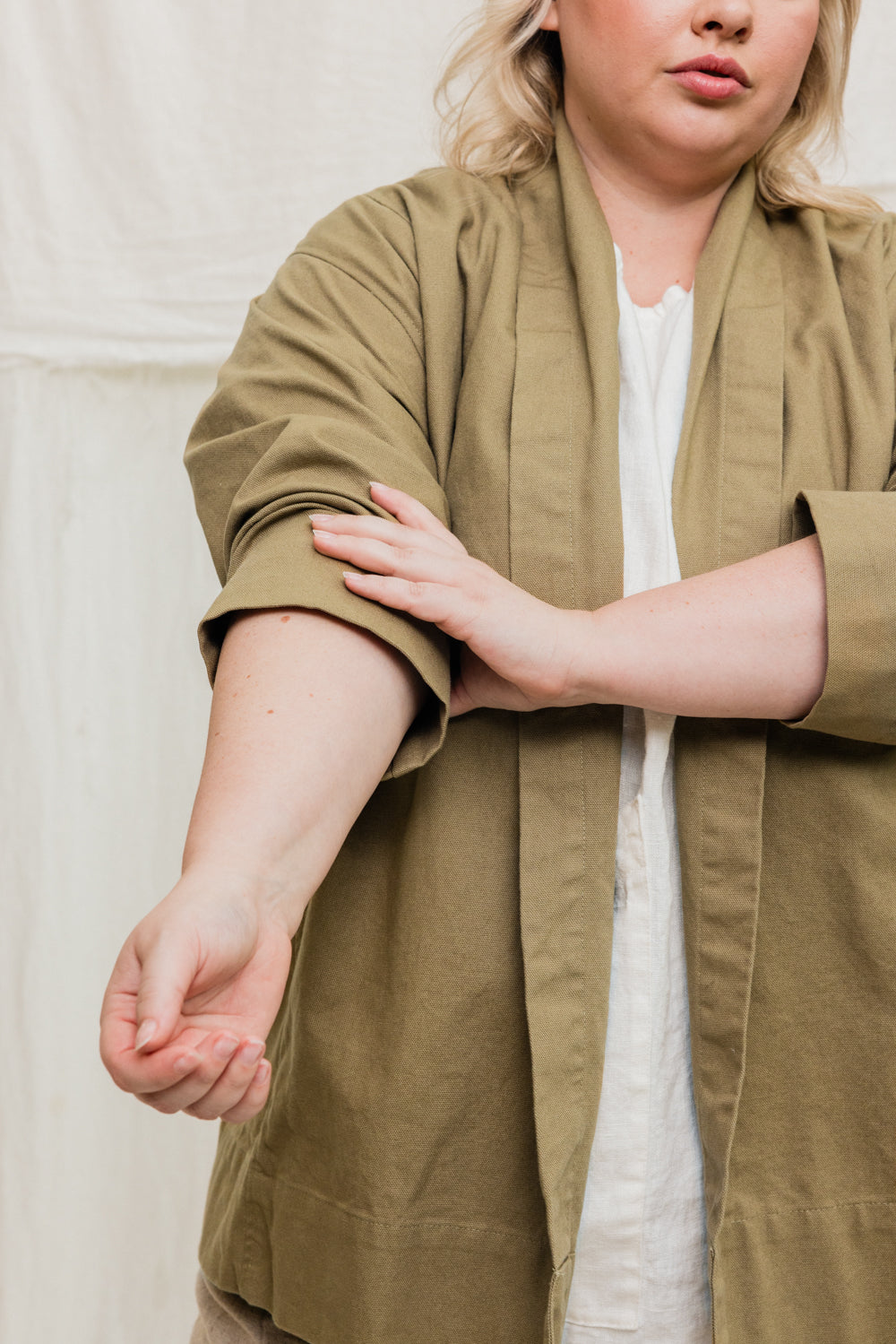 Clyde Jacket in Organic Cotton Canvas Olivine#color_olivine