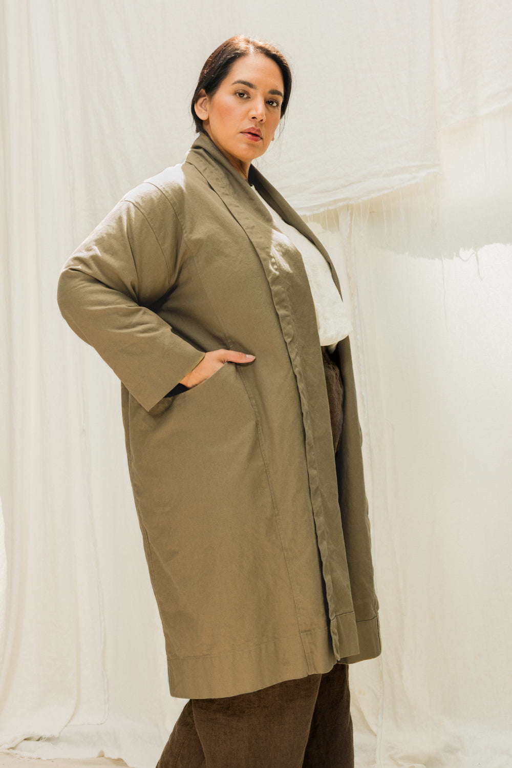 Clyde Trench in Organic Cotton Canvas Olivine#color_olivine