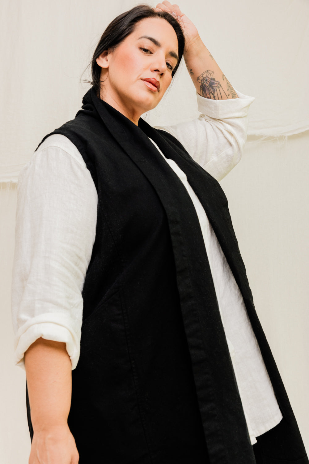 Clyde Vest in Organic Cotton Canvas Black#color_black