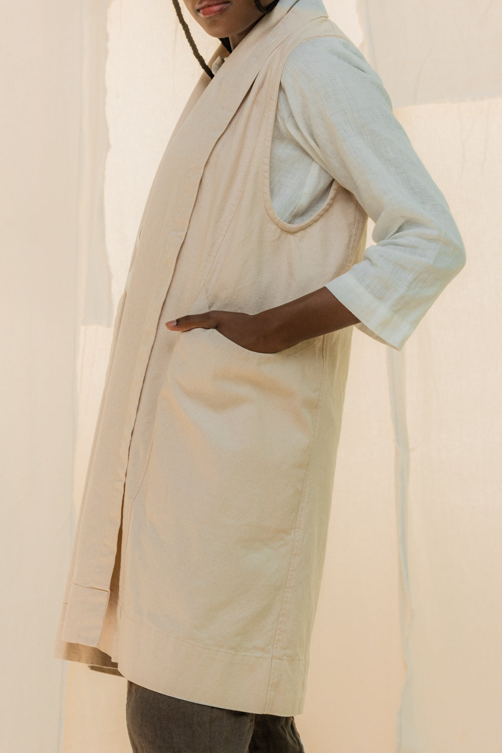 Clyde Vest in Organic Cotton Canvas Natural#color_natural
