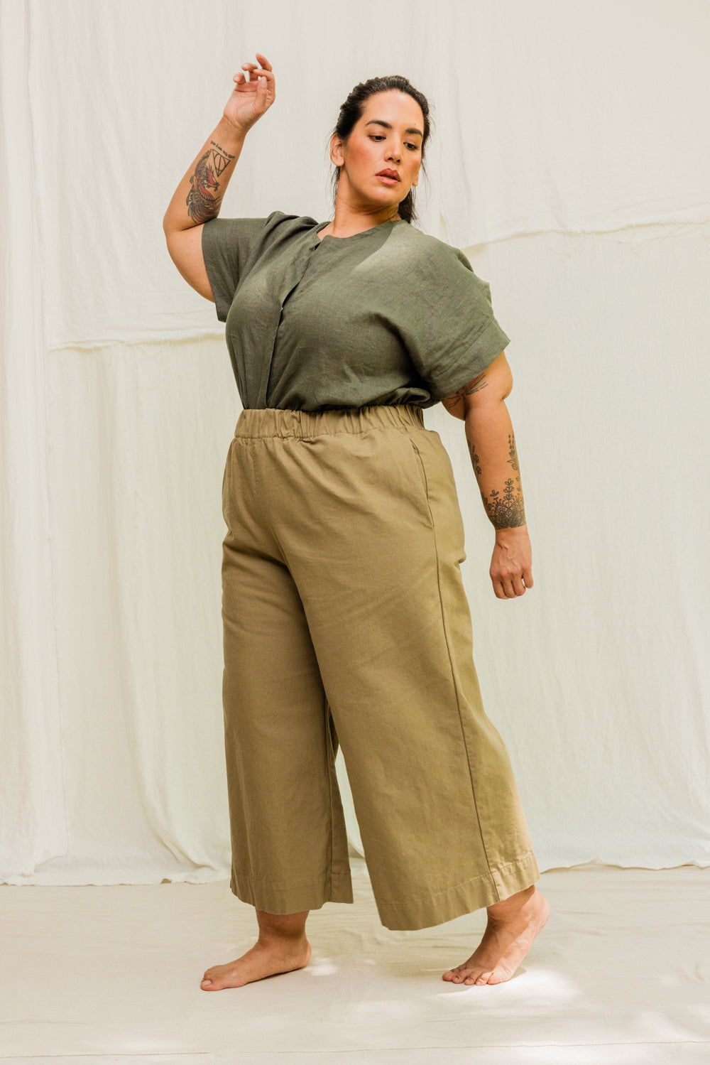 Florence Pant in Organic Cotton Canvas Olivine#color_olivine