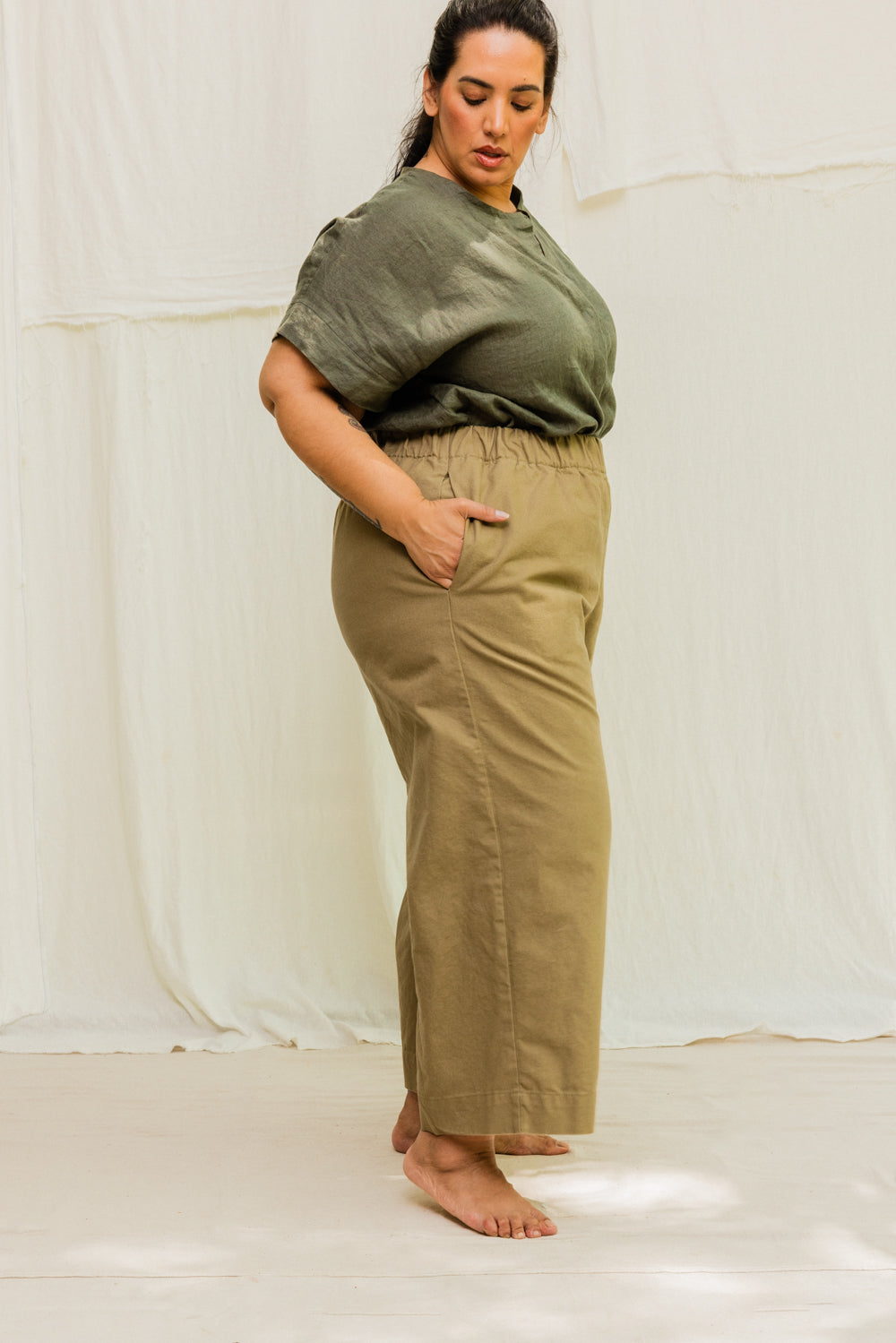 Florence Pant in Organic Cotton Canvas Olivine#color_olivine