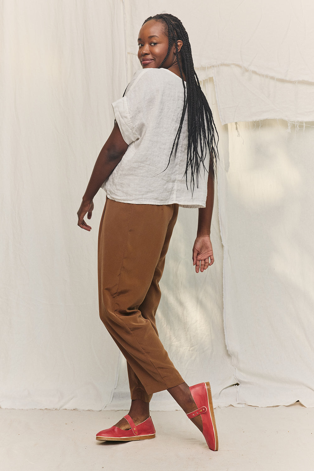 Andy Trouser in Washable Silk Ochre#color_ochre