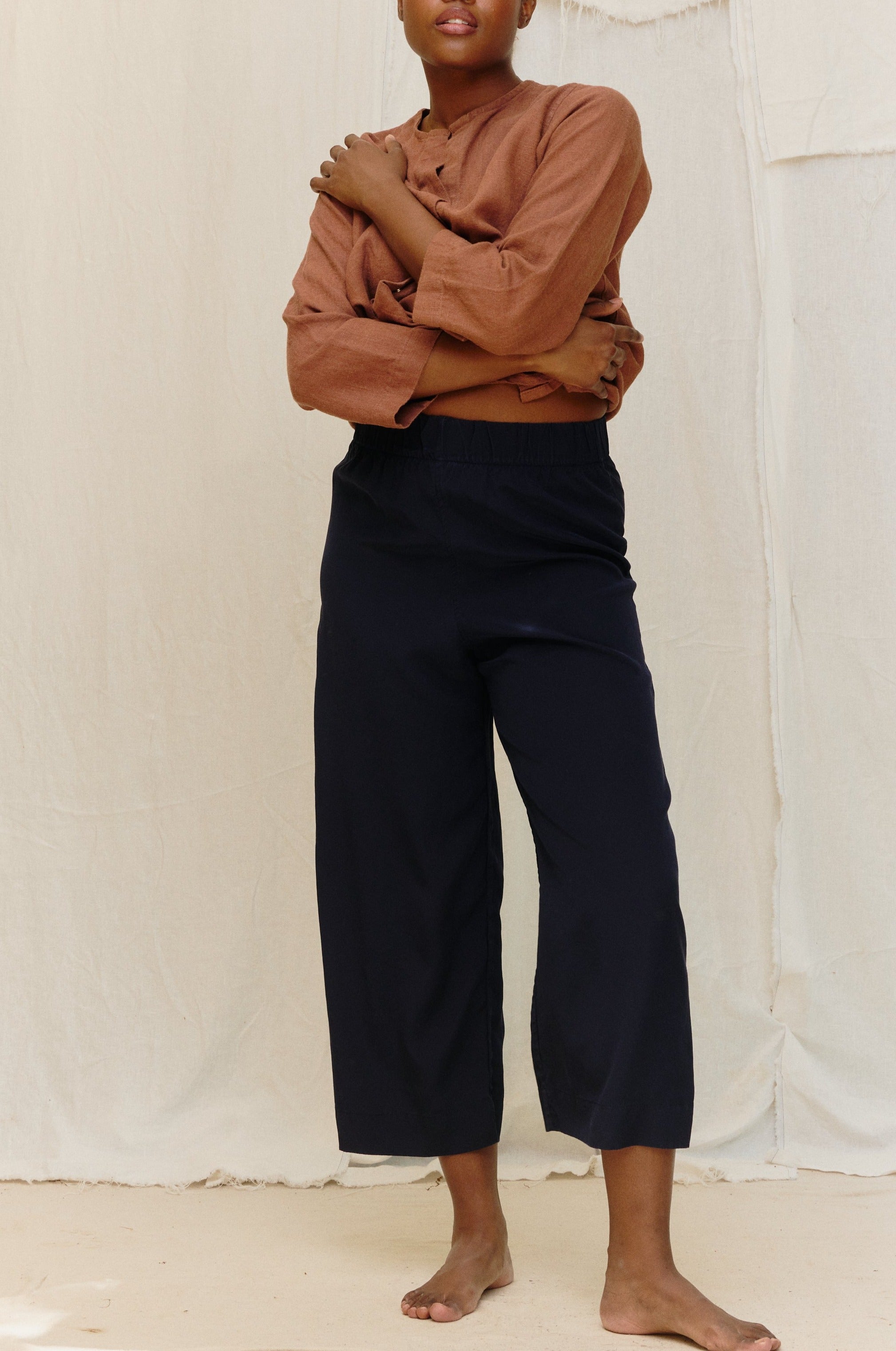 Florence Pant in Washable Silk Midnight#color_midnight