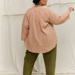 Long Sleeve Kara Snap Top in Lightweight Linen Canyon#color_canyon
