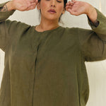 Long Sleeve Kara Snap Top in Lightweight Linen Lichen#color_lichen