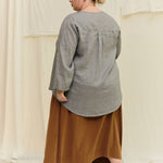 Long Sleeve Kara Snap Top in Lightweight Linen Overcast#color_overcast