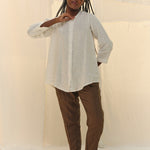 Long Sleeve Kara Snap Top in Lightweight Linen Salt#color_salt