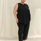 Sleeveless Kara Snap Top in Lightweight Linen Ink#color_ink