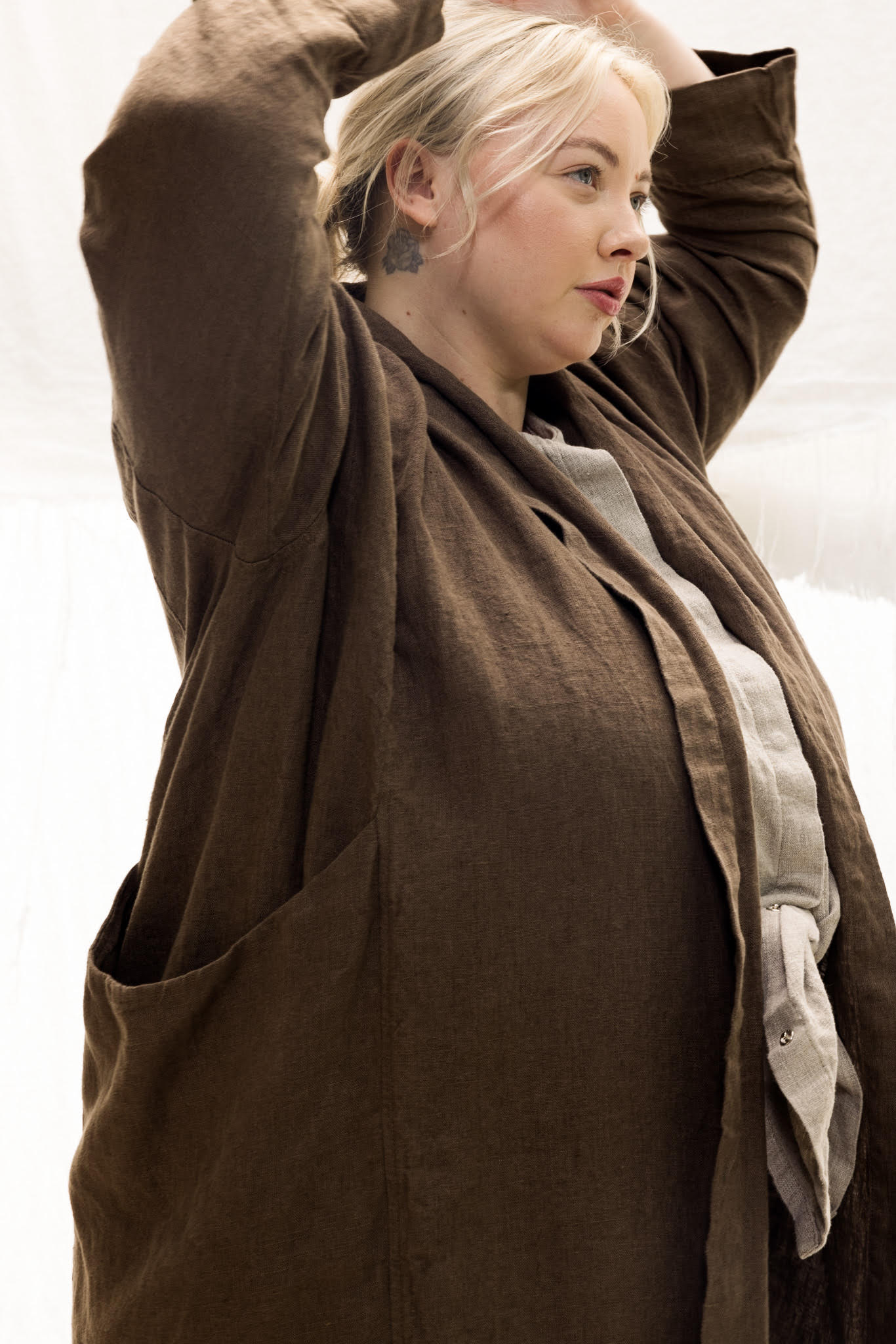 Clyde Trench in Midweight Linen